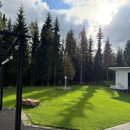 Lydia Lapland - Private Sauna & Aurora View Villa *